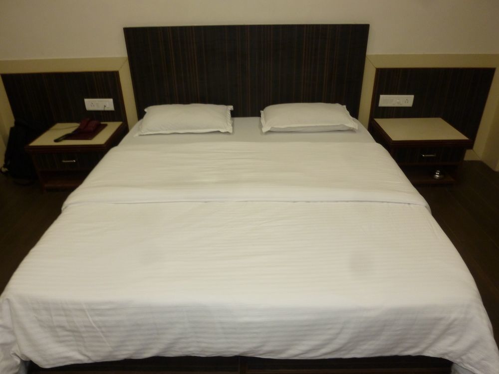 Hotel City Point Dadar Bombay Extérieur photo
